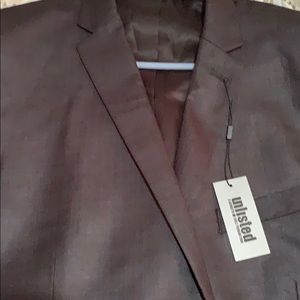Unlisted men suit